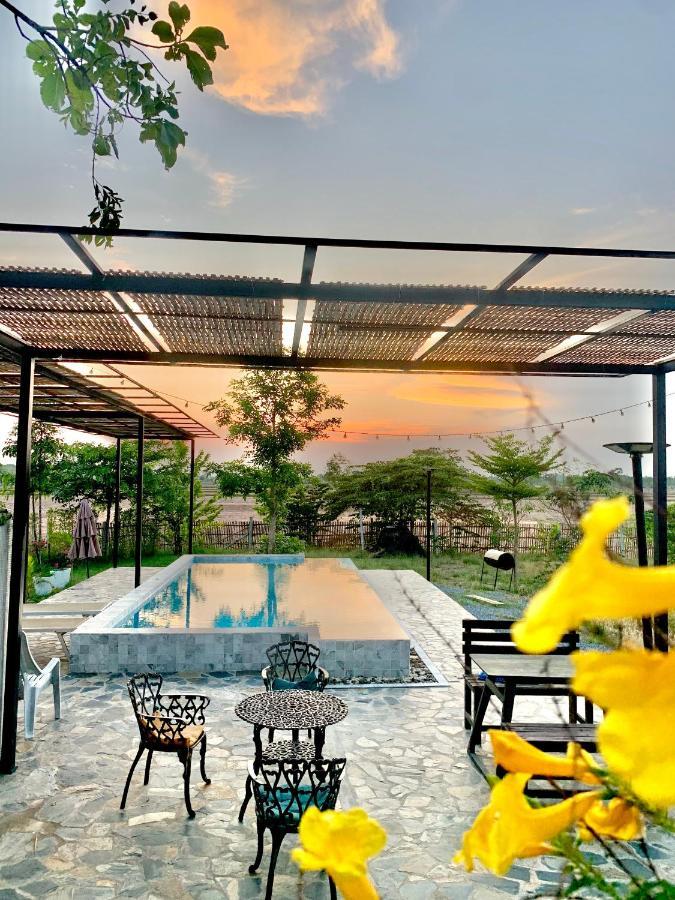 Rang Robin Farmstay With Swimming Pool Ban Wang Muang Exterior foto